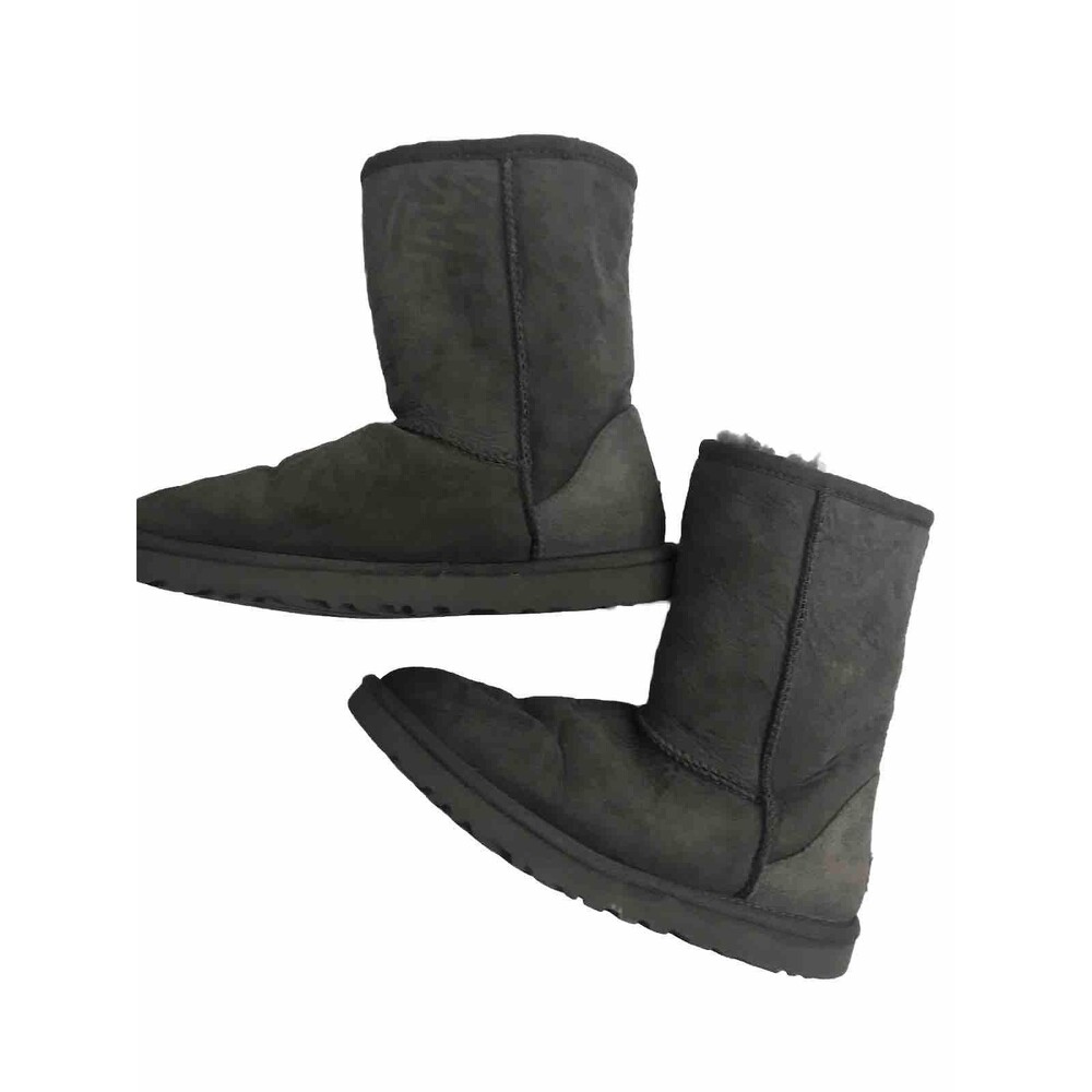 UGG Australia Classic Short Gray Suede Sheepskin 5825 Boots Women’s Size 7 US